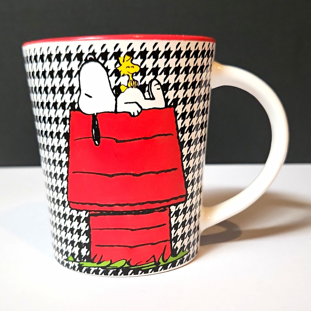 Gibson Peanuts Snoopy & Woodstock Houndstooth Mug - 2019 Collectible
